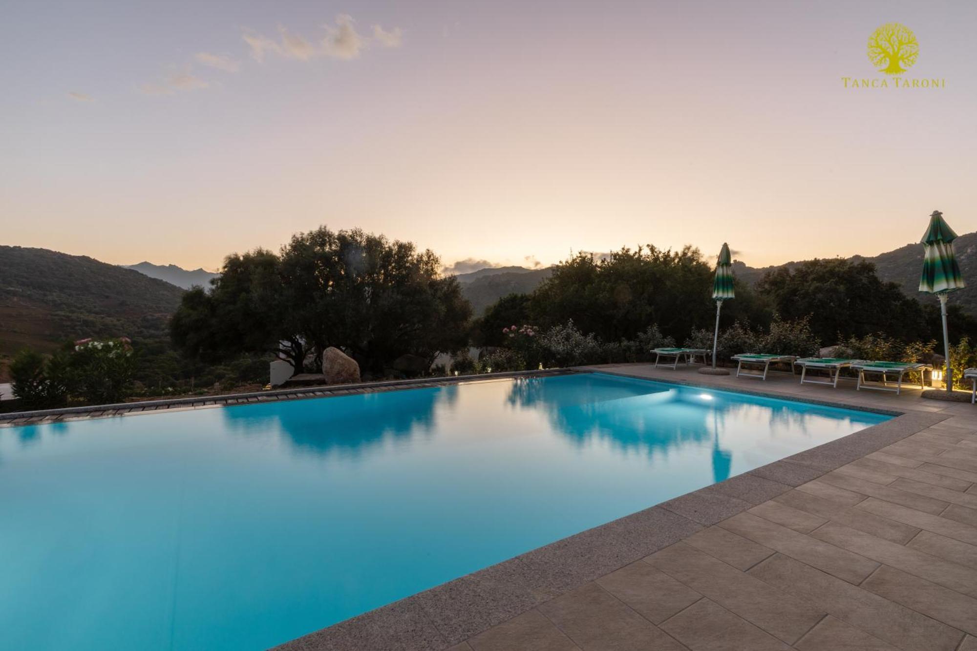 Agriturismo Bed And Breakfast Tanca Taroni Telti Екстер'єр фото