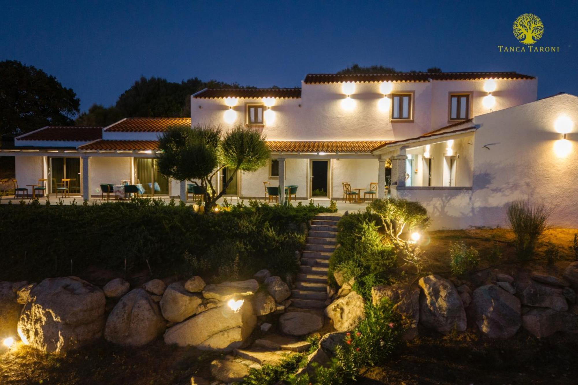 Agriturismo Bed And Breakfast Tanca Taroni Telti Екстер'єр фото
